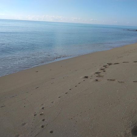 Casa Gialla Mare Del Salento 玛鲁吉奥 外观 照片