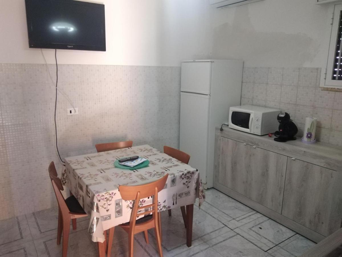 Casa Gialla Mare Del Salento 玛鲁吉奥 外观 照片