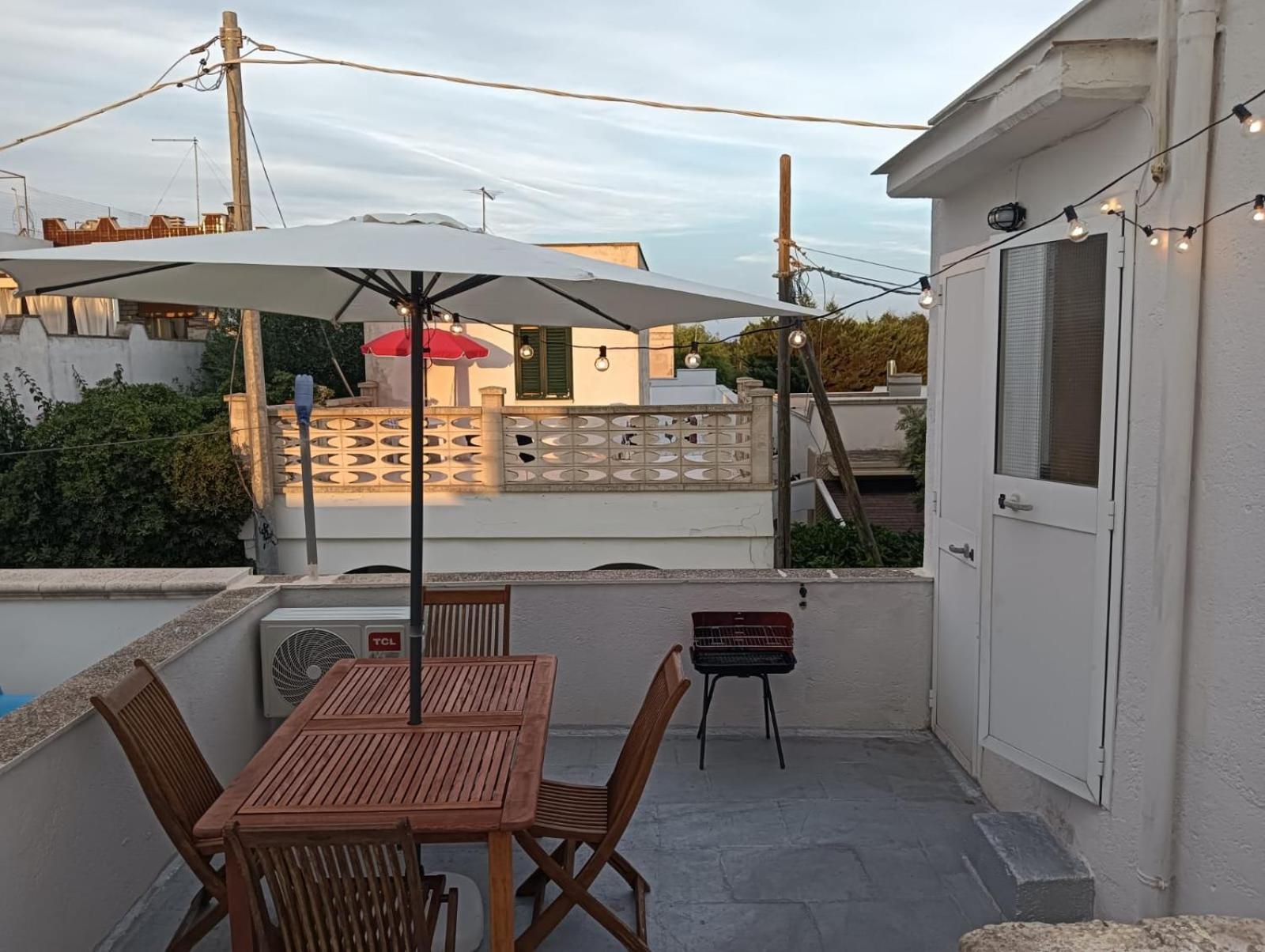 Casa Gialla Mare Del Salento 玛鲁吉奥 外观 照片