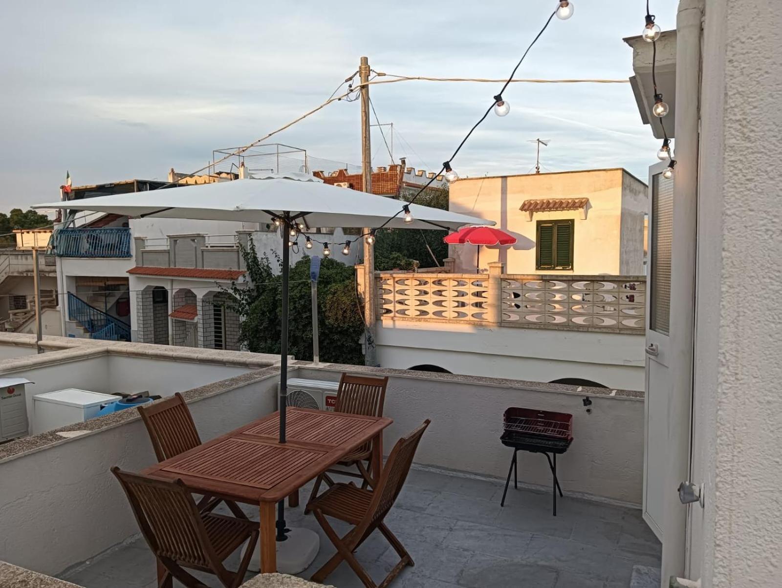 Casa Gialla Mare Del Salento 玛鲁吉奥 外观 照片